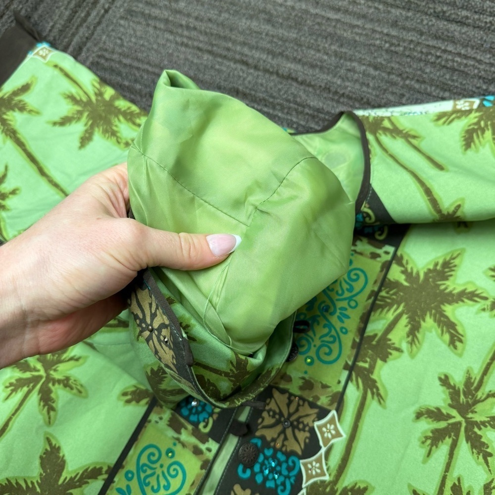 City Girl Vacation Tropical Palm Tree Green Brown Button Down Shirt Vintage Y2K - Picture 9 of 12